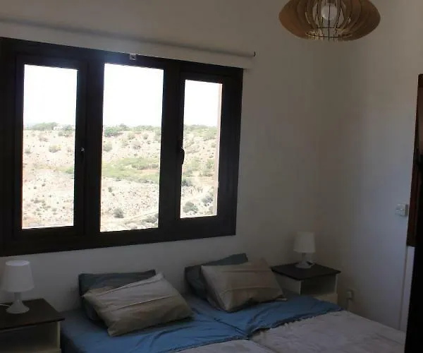 Fteroma Vila Pissouri