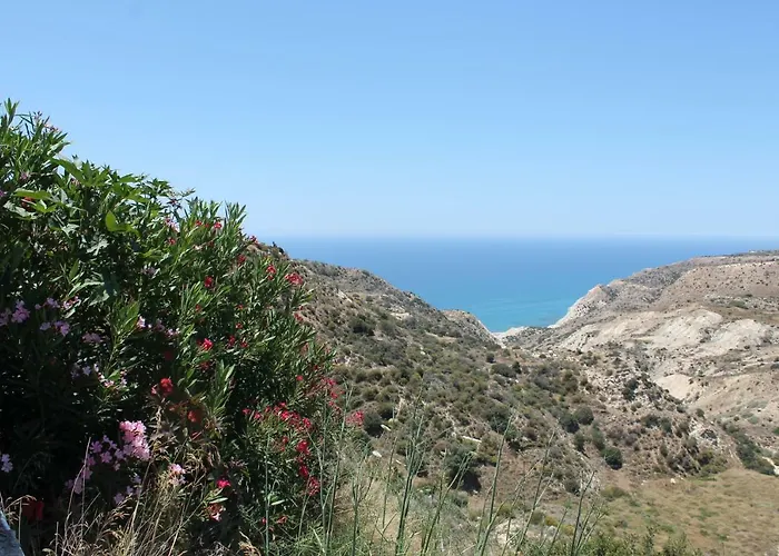 Fteroma Vila Pissouri